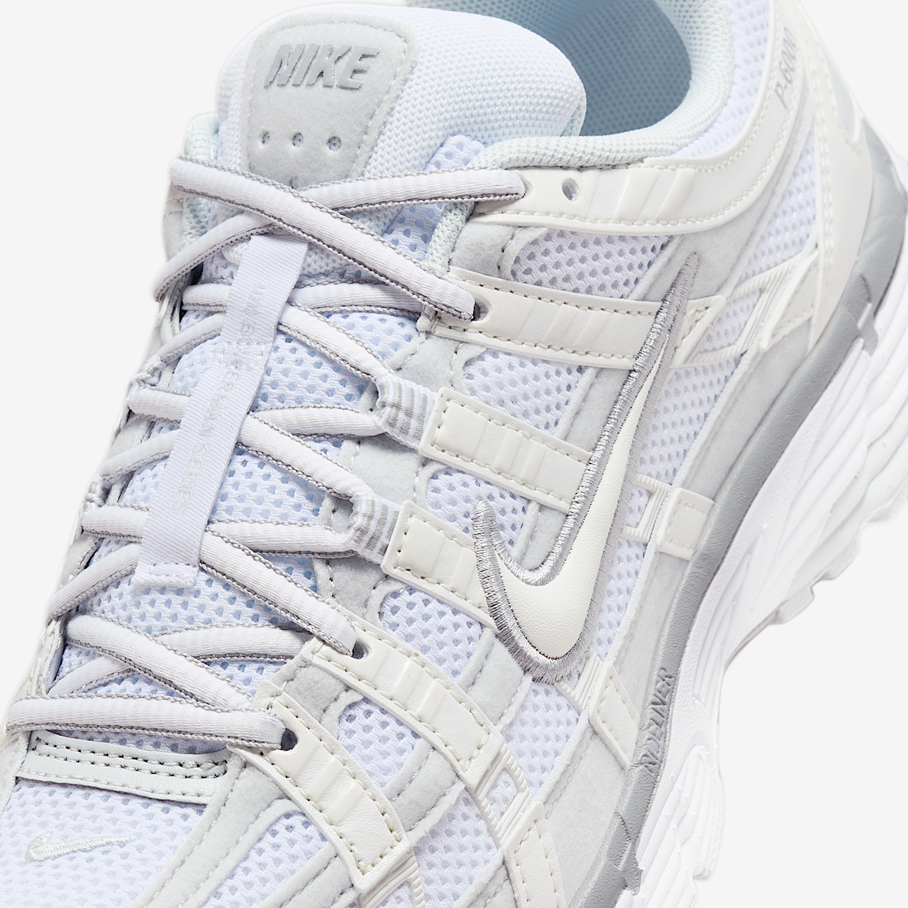 Nike P-6000 sneaker Metallic Summit White/Pure Platinum/Wolf Grey/Wit