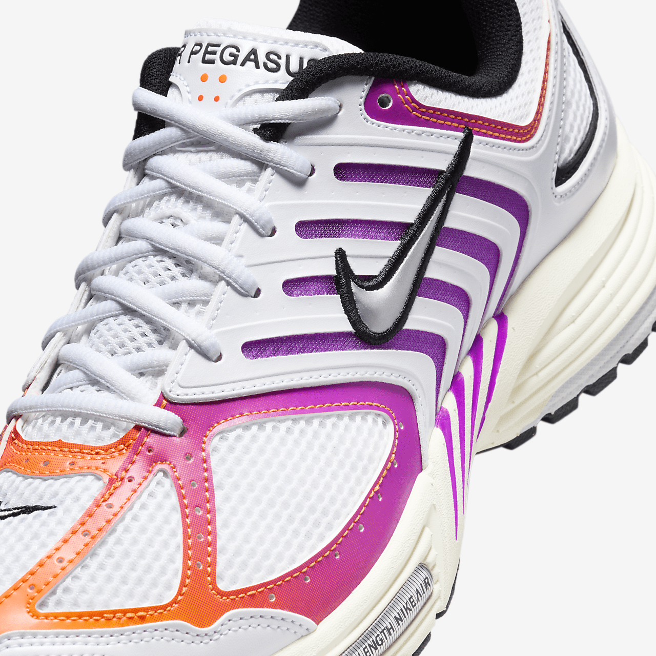 Nike Pegasus sneaker Wit/Total Orange/Hyper Violet/Chrome