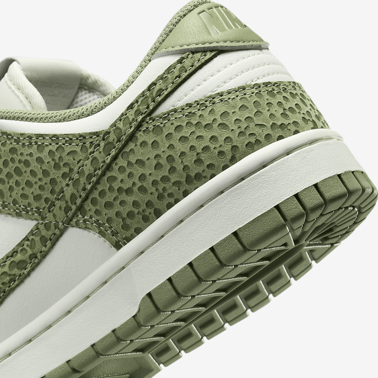 Nike Dunk Low sneaker Oil Green/Treeline/Sail/Oil Green