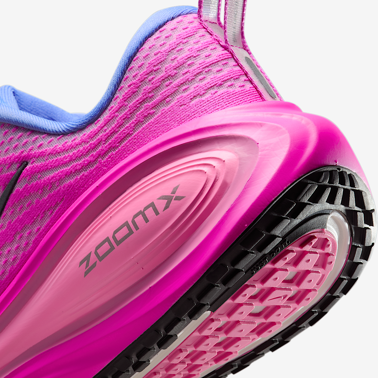 Nike Vomero sneaker Royal Pulse/Fire Pink/Pink Spell/Metallic Dark Grey