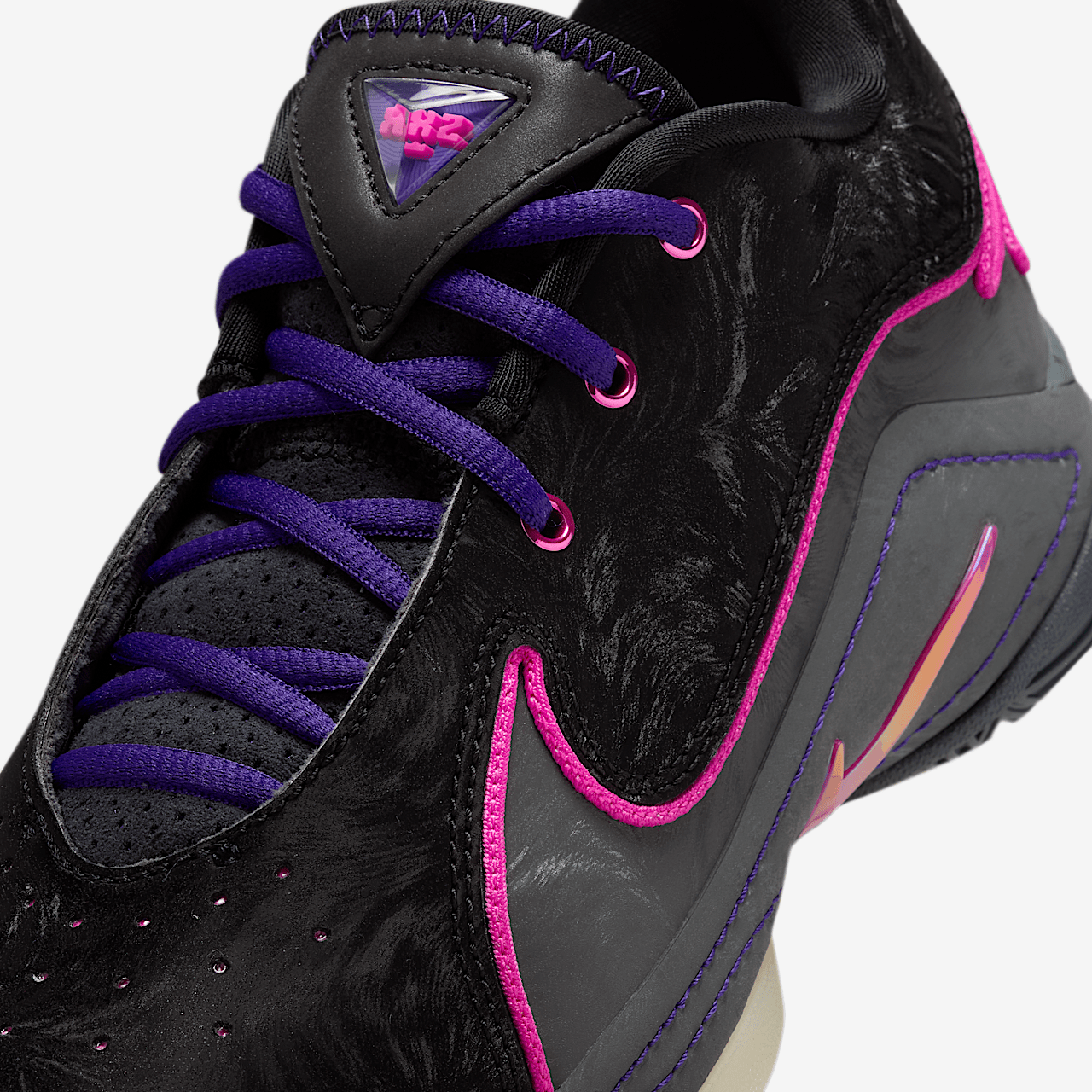 Nike LeBron sneaker Zwart/Dark Grey/Field Purple/Laser Fuchsia