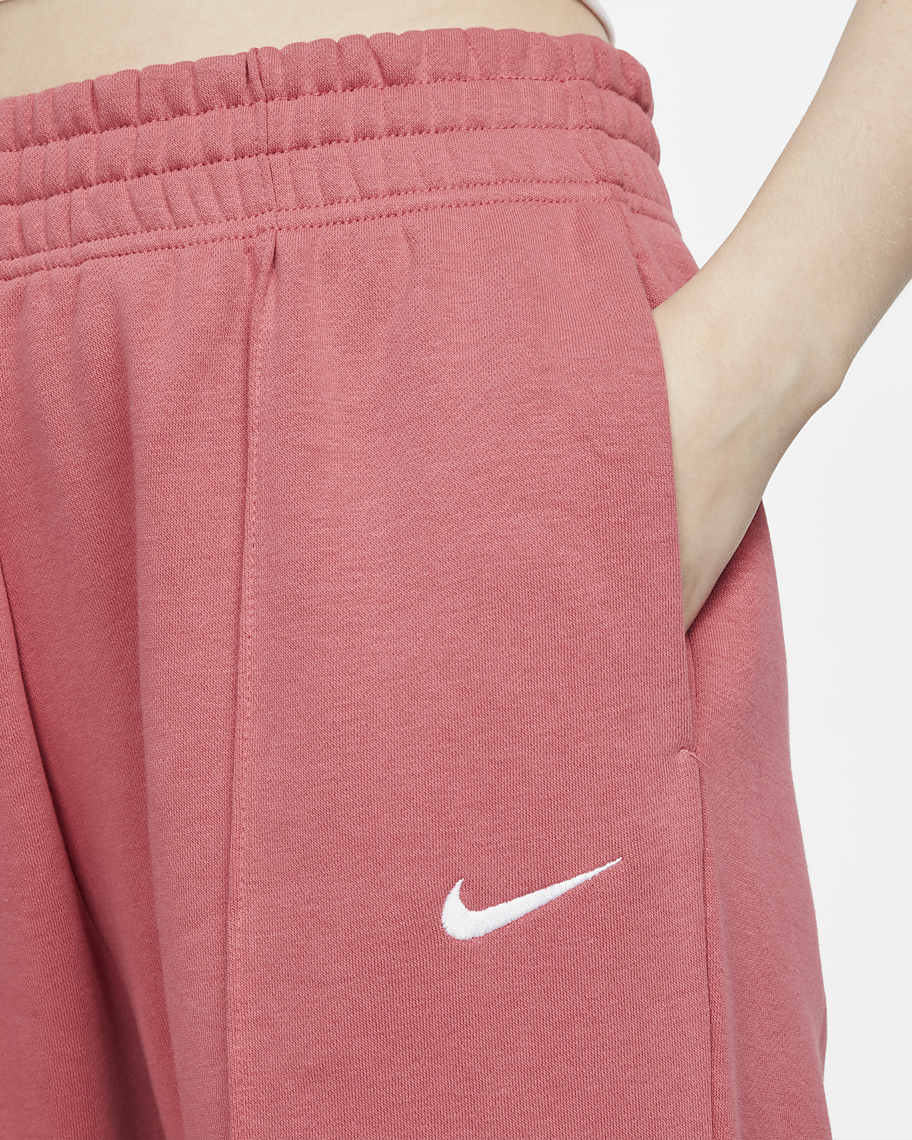 nike sportswear essential collection