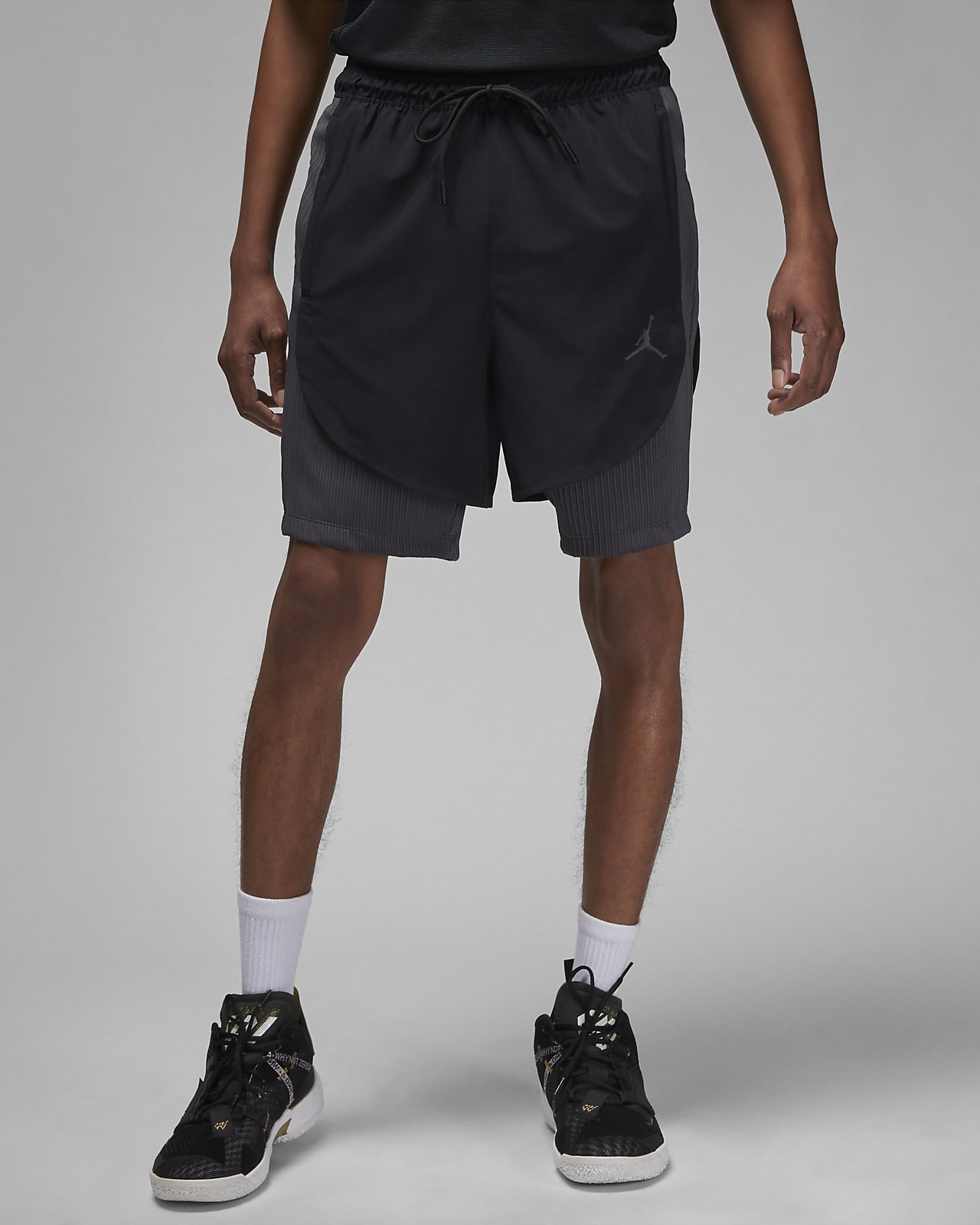 Get court-ready with the Nike Dri-FIT NBA Icon+ Practice