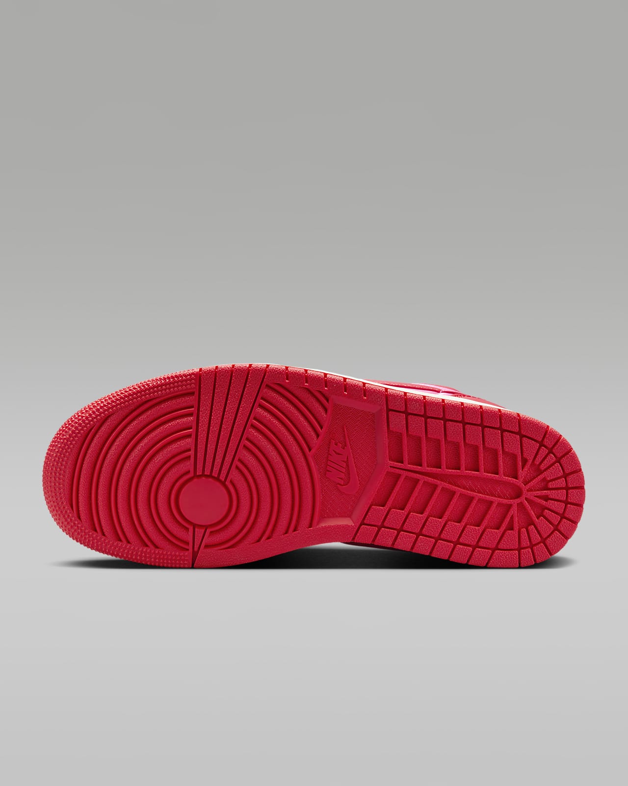 Zapatos jordan rojos para mujer deals