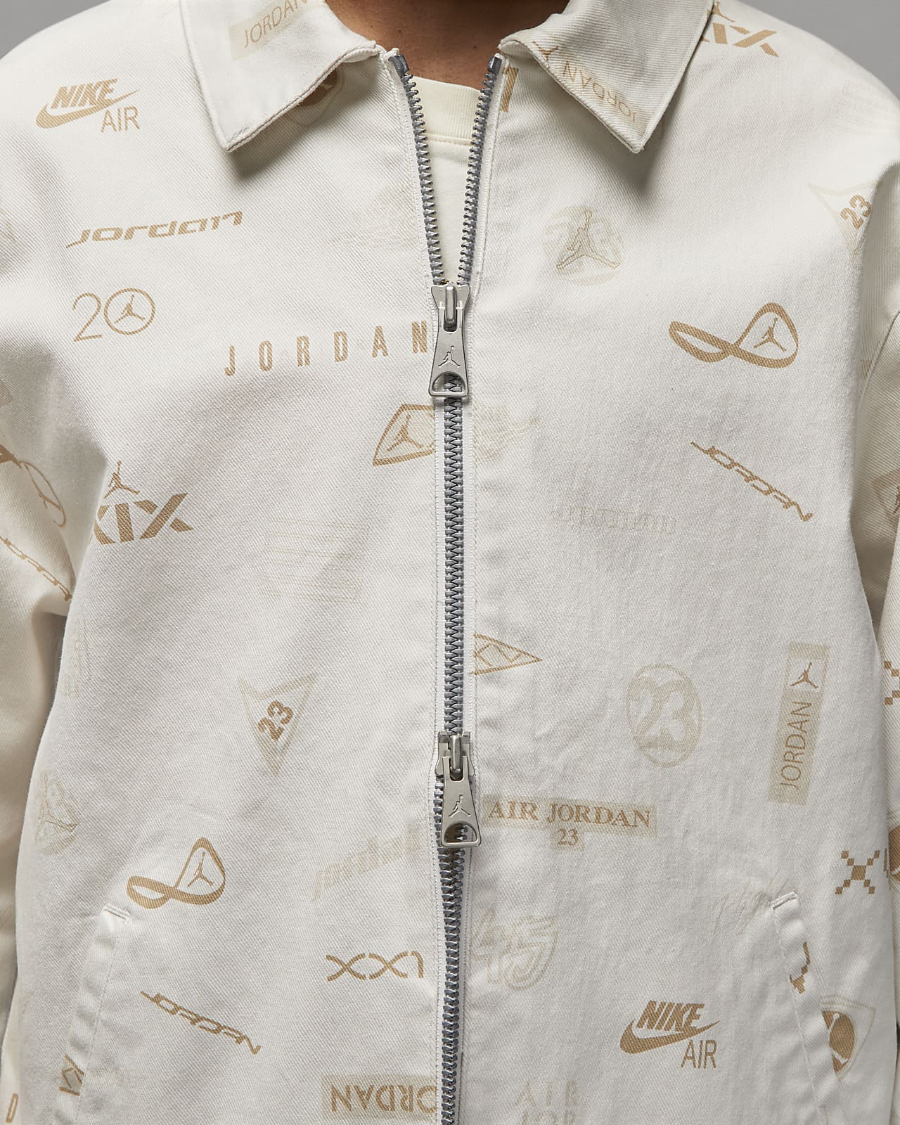 Nike heritage bomber hotsell jacket