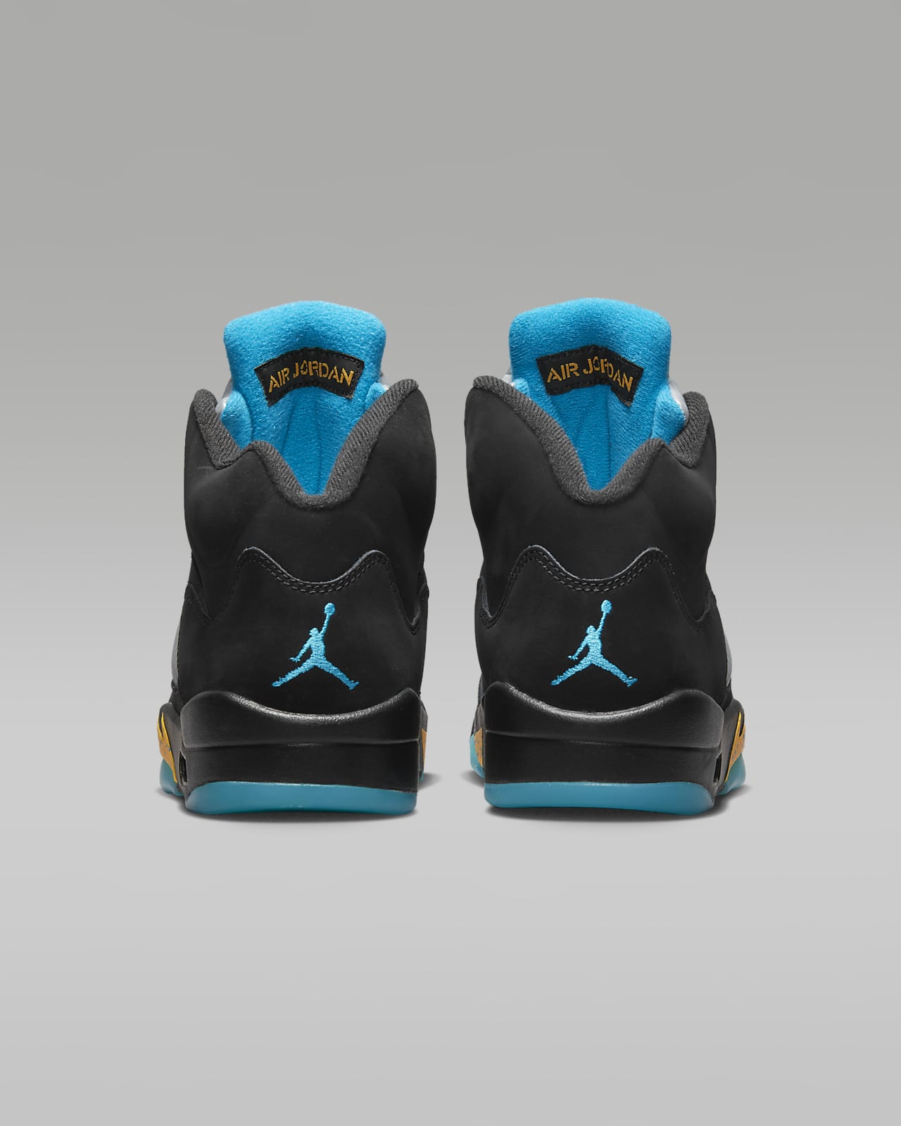 Nike Air Jordan 5 Retro (Homme) au meilleur prix - Comparez les offres de  Chaussures de sport en salle sur leDénicheur