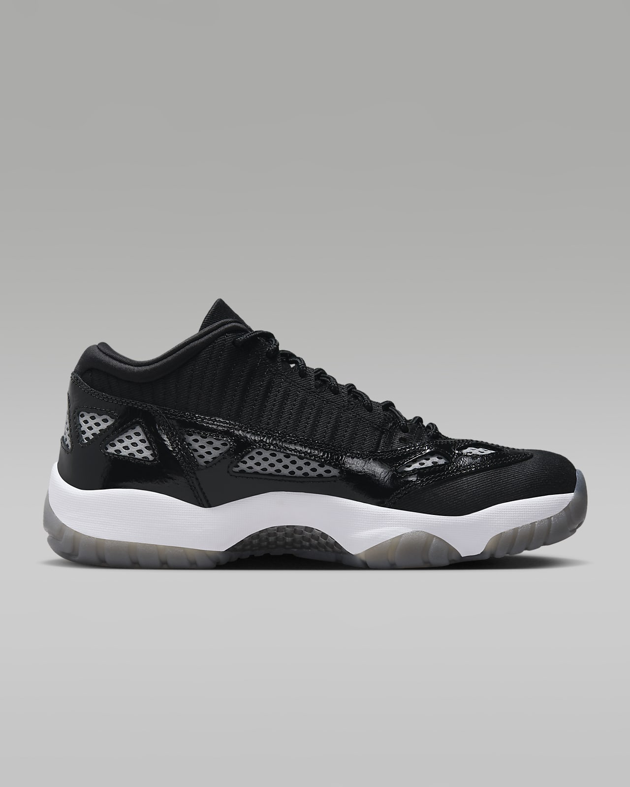 Air Jordan Retro 11 Low IE Basketball Shoes