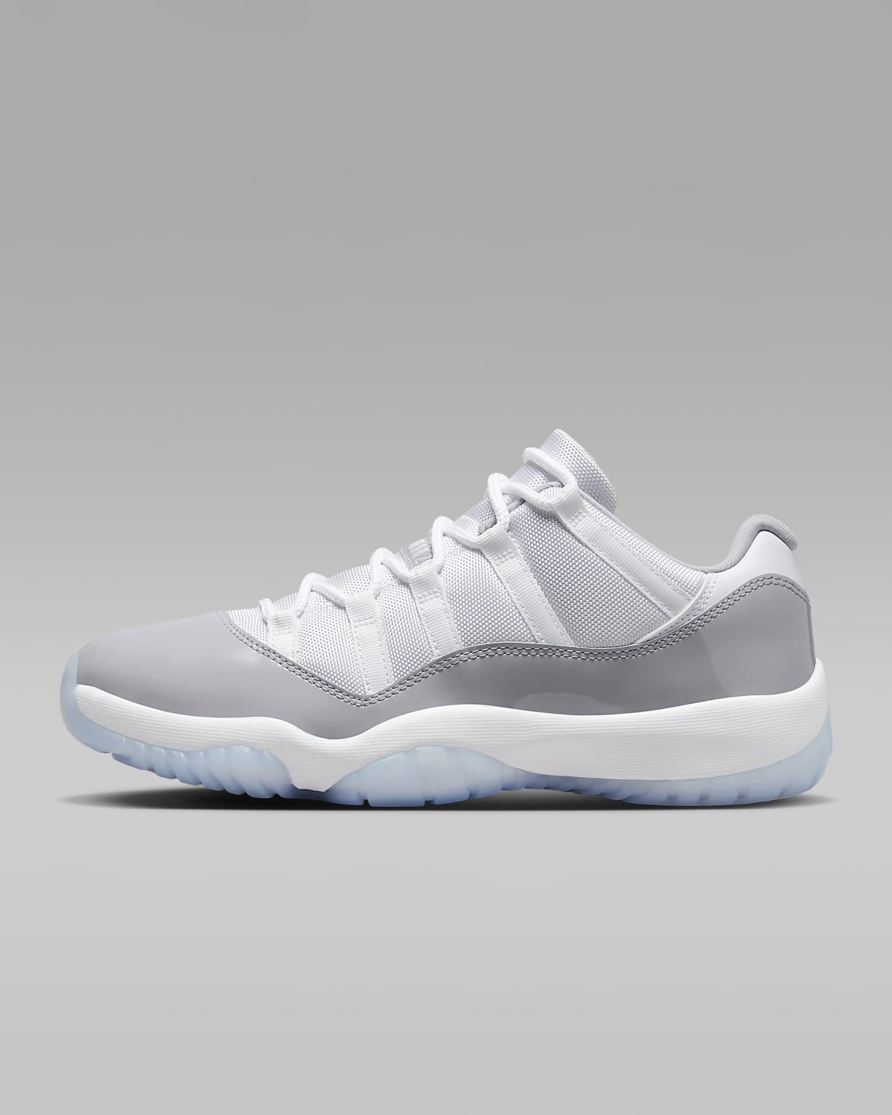 Air Jordan 11 Retro Low Men's Shoes. Nike PH