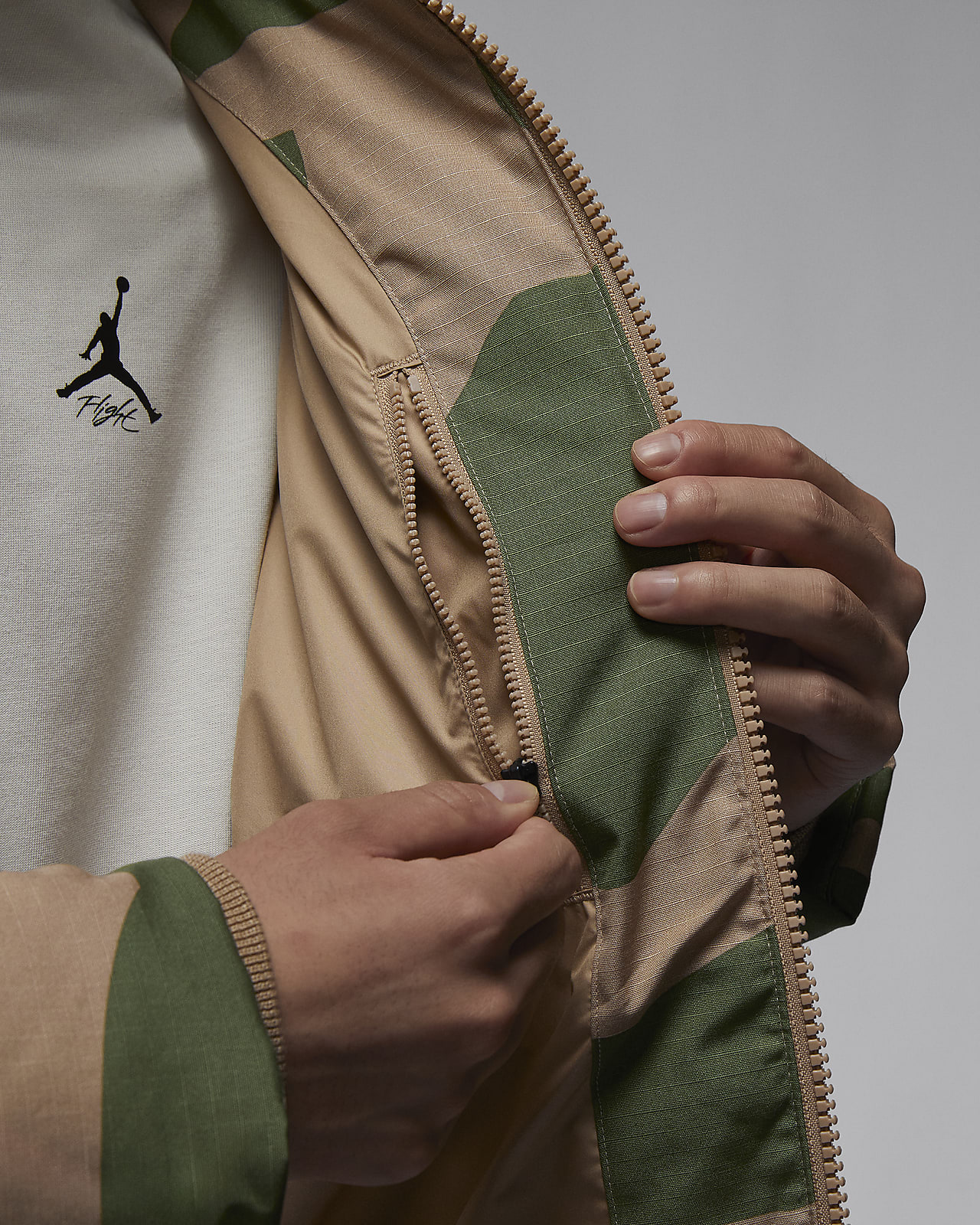 Jordan Flight Heritage Men s Down Jacket. Nike JP