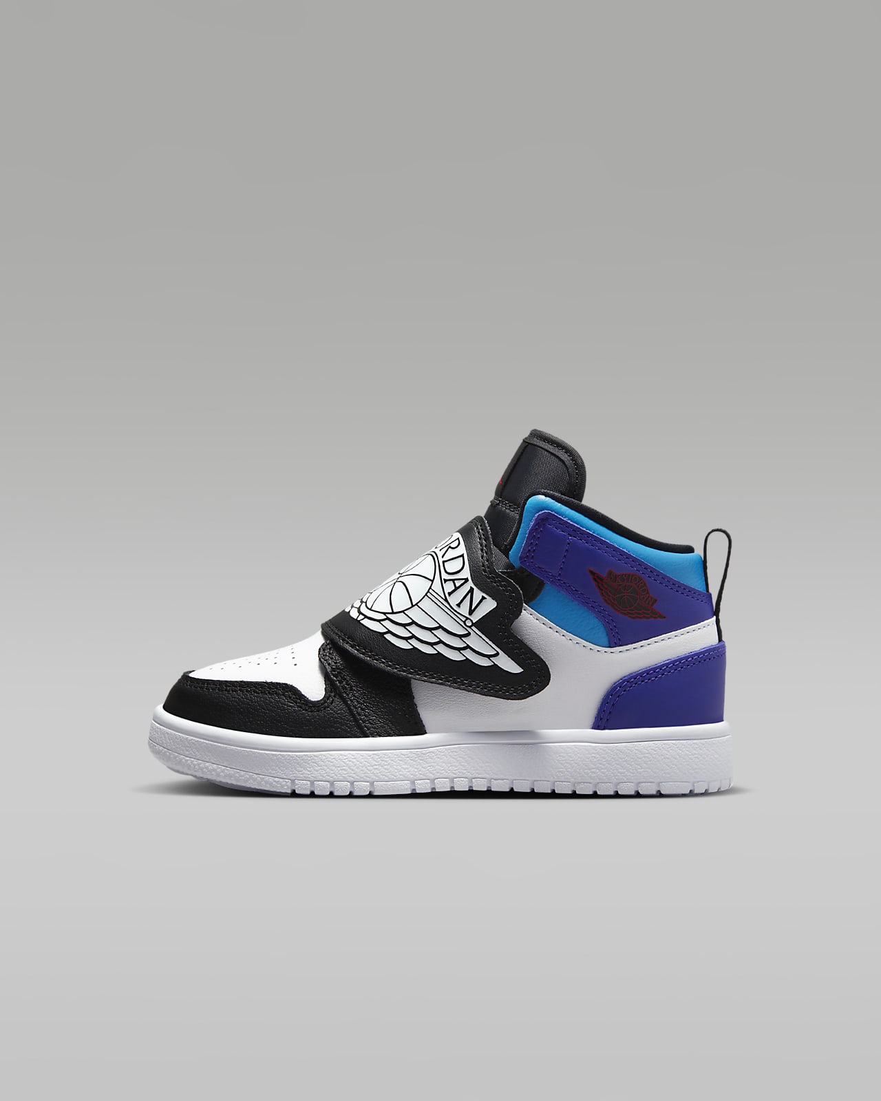 Sky Jordan 1 Younger Kids' Shoe. Nike ID