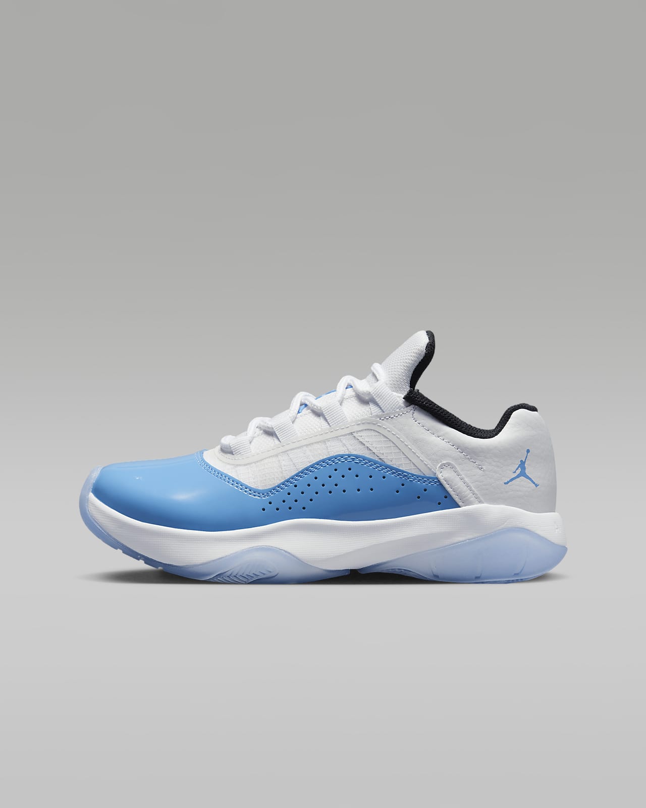 Air Jordan 11 CMFT Low Older Kids' Shoe. Nike SI