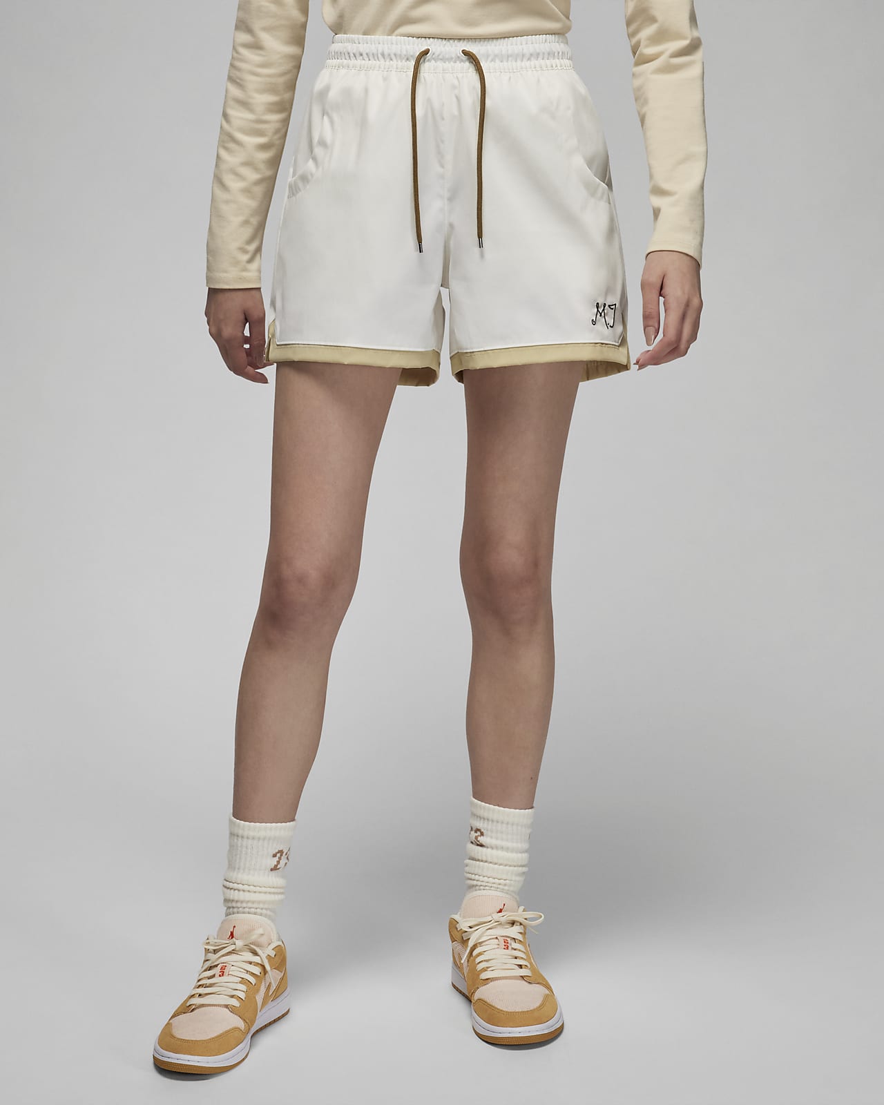 Nike women's woven shorts outlet