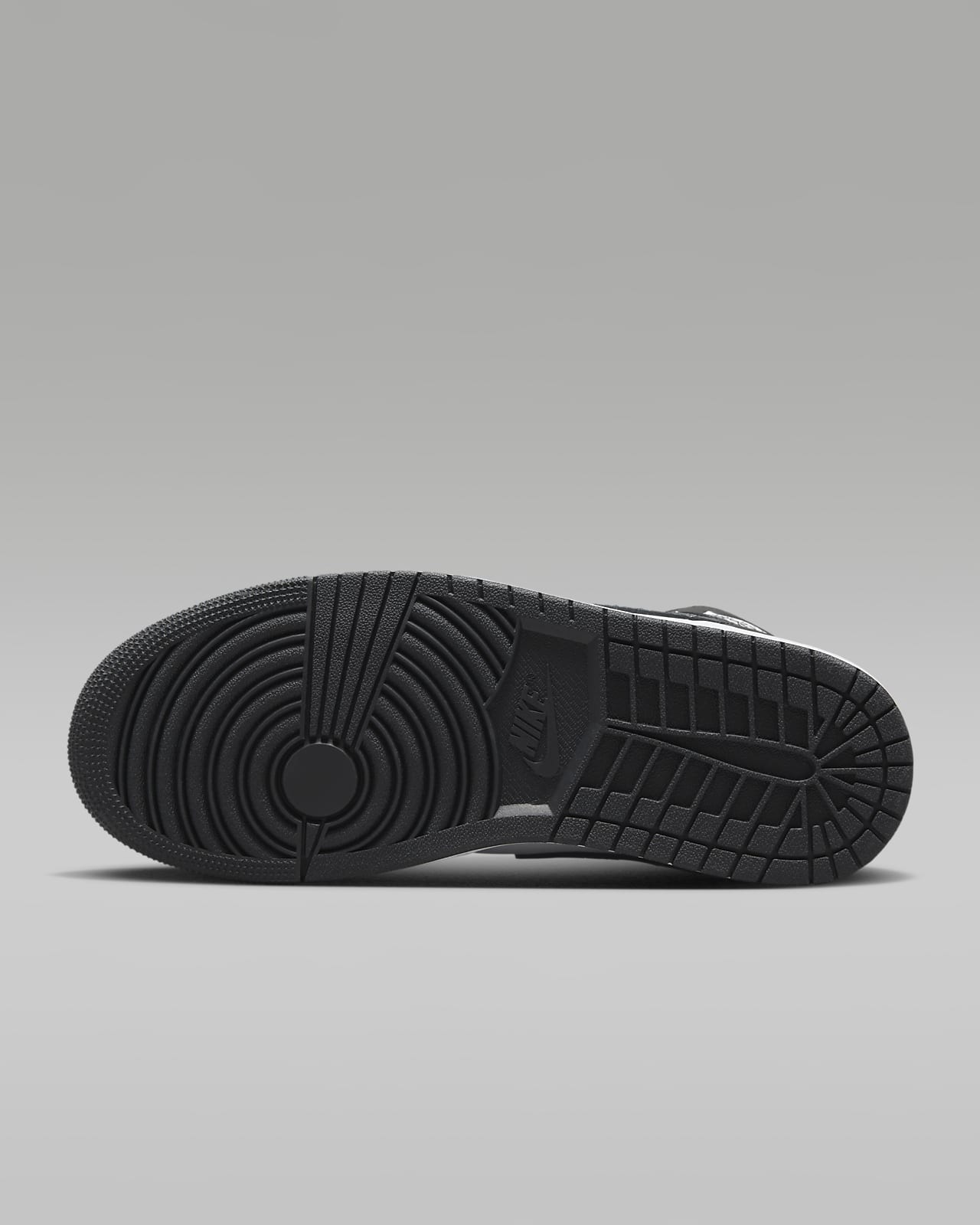 Air Jordan 1 Mid SE Men's Shoes, by Nike Size 10.5 (Black)