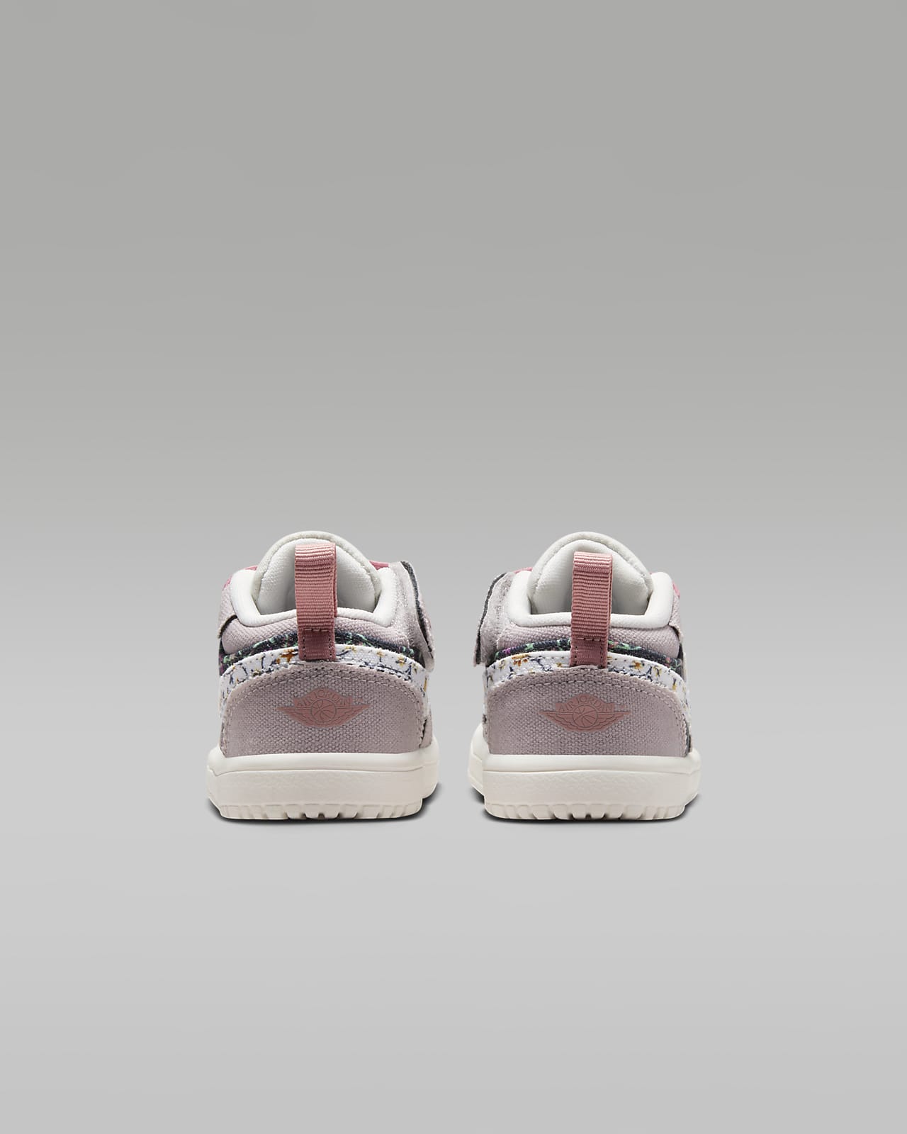 Nike jordan 1 low alt deals