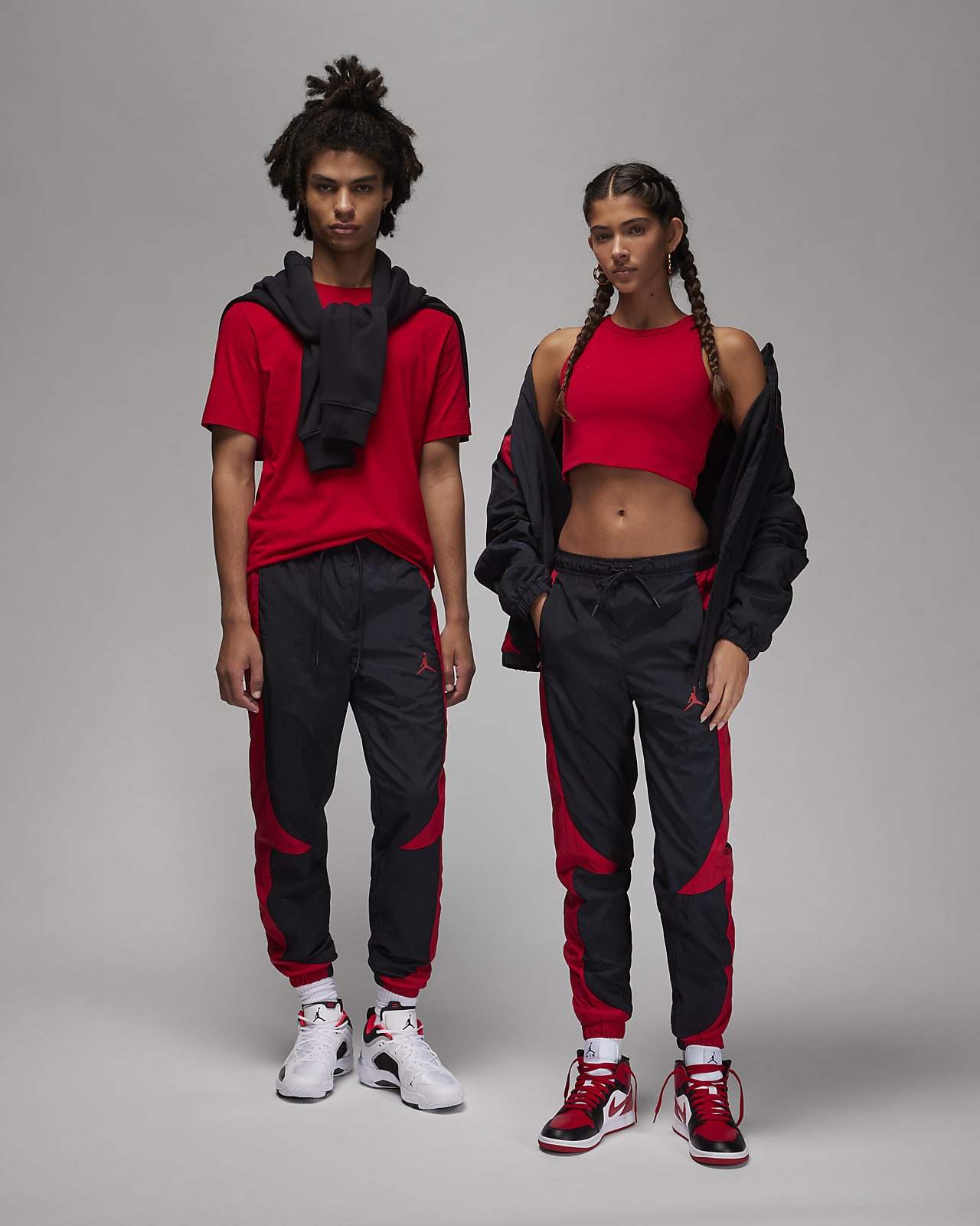 Pantalon jordan 2025 negro y rojo