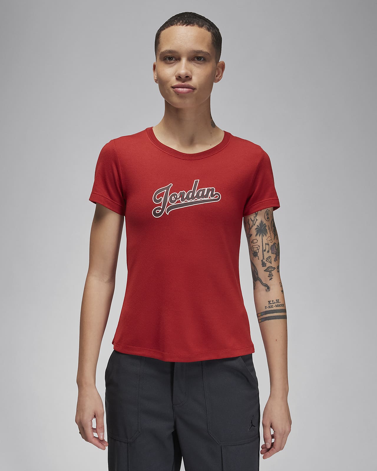 Slank Jordan-T-shirt til kvinder