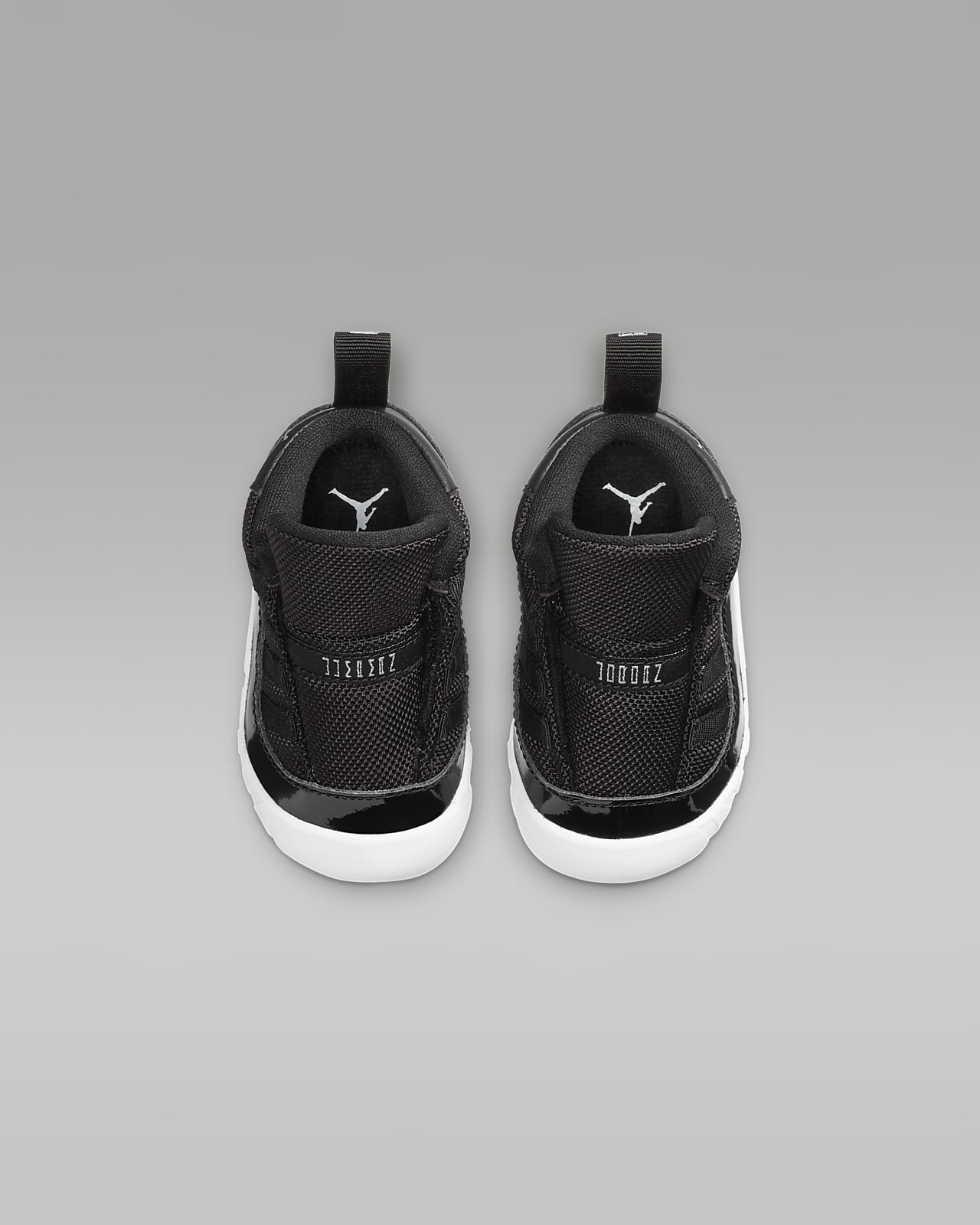 Infant air jordan retro store 11 crib gift pack