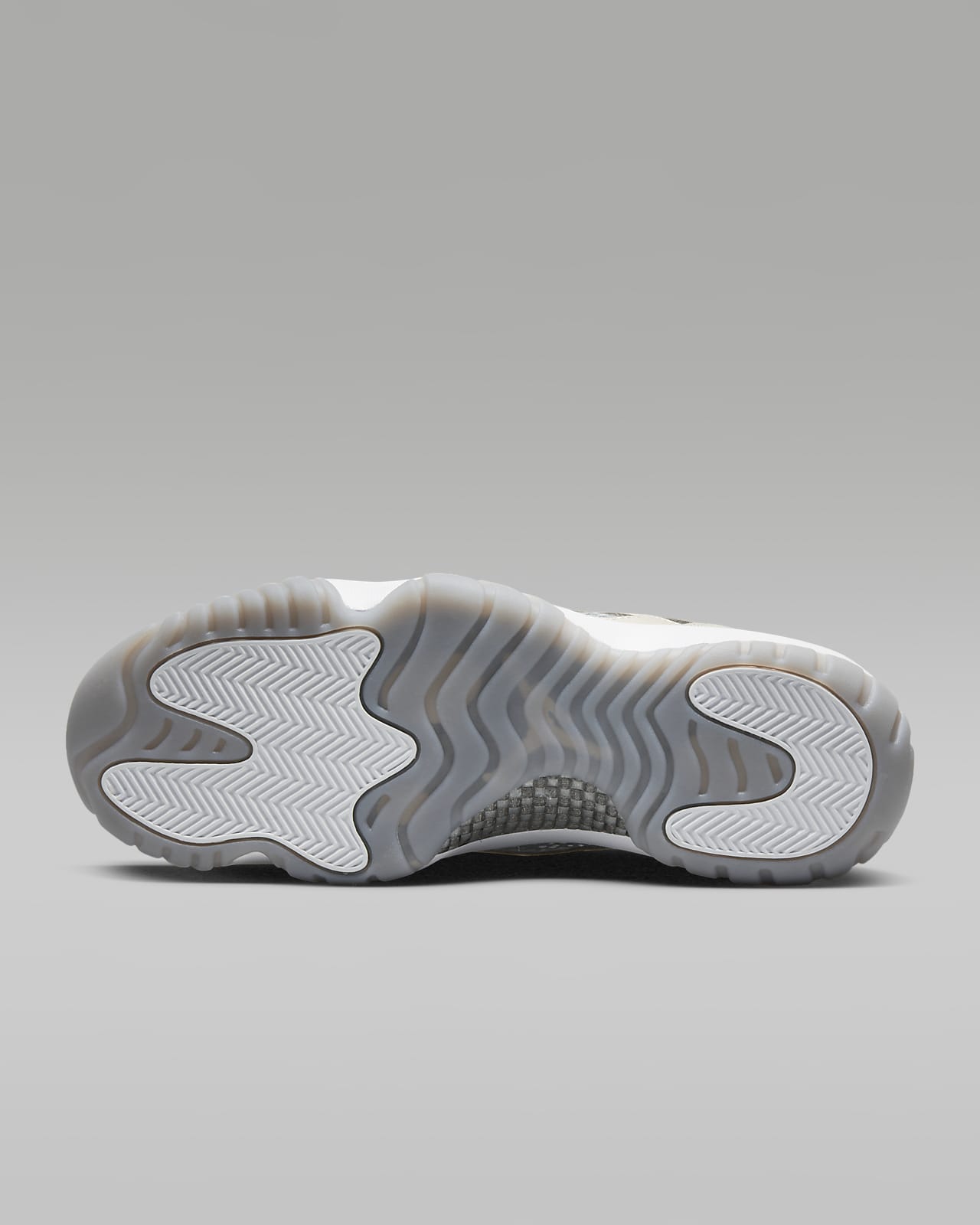 Air Jordan 11 Retro Low IE Men's Shoes. Nike LU