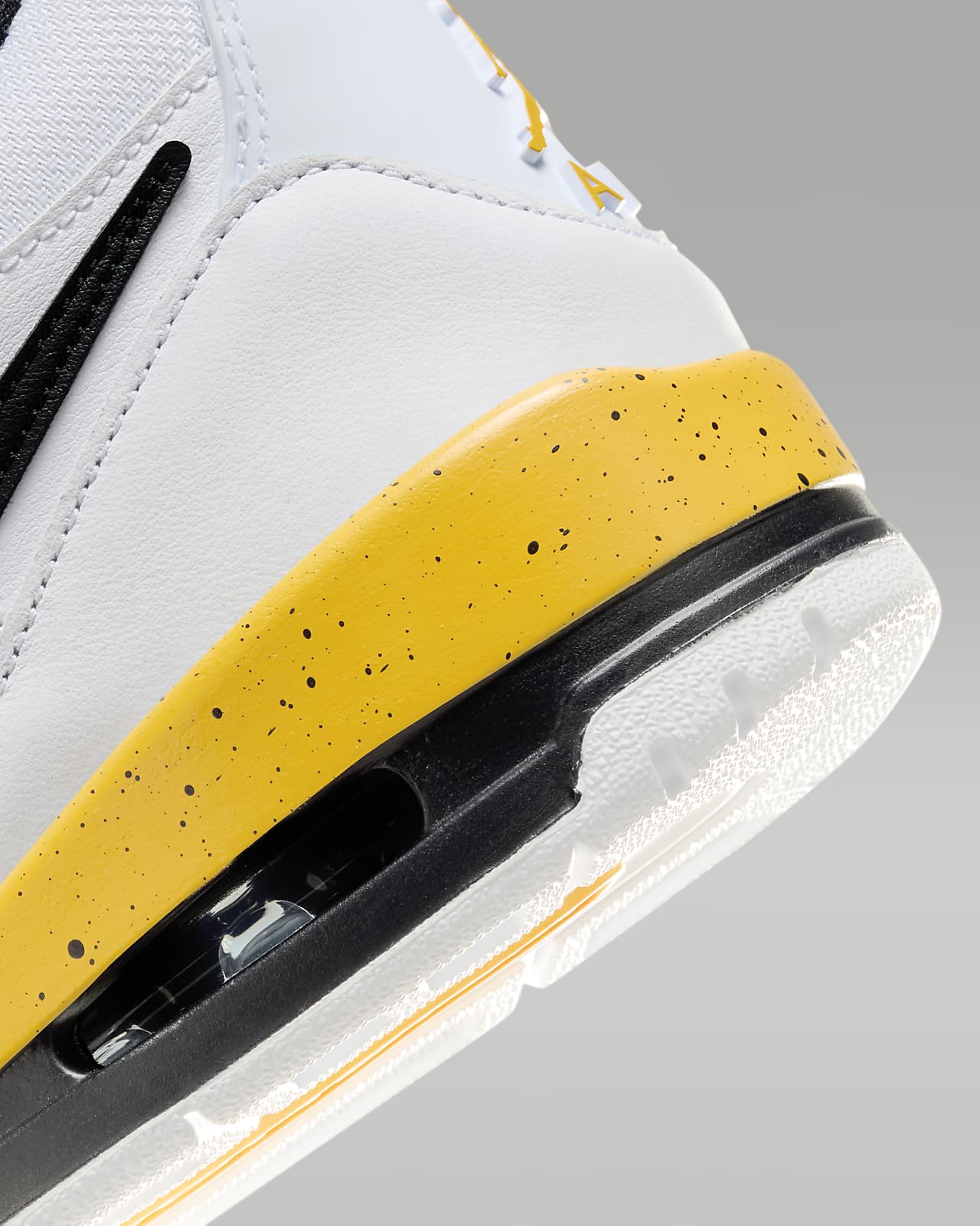 Air jordan clearance legacy 312 giallo