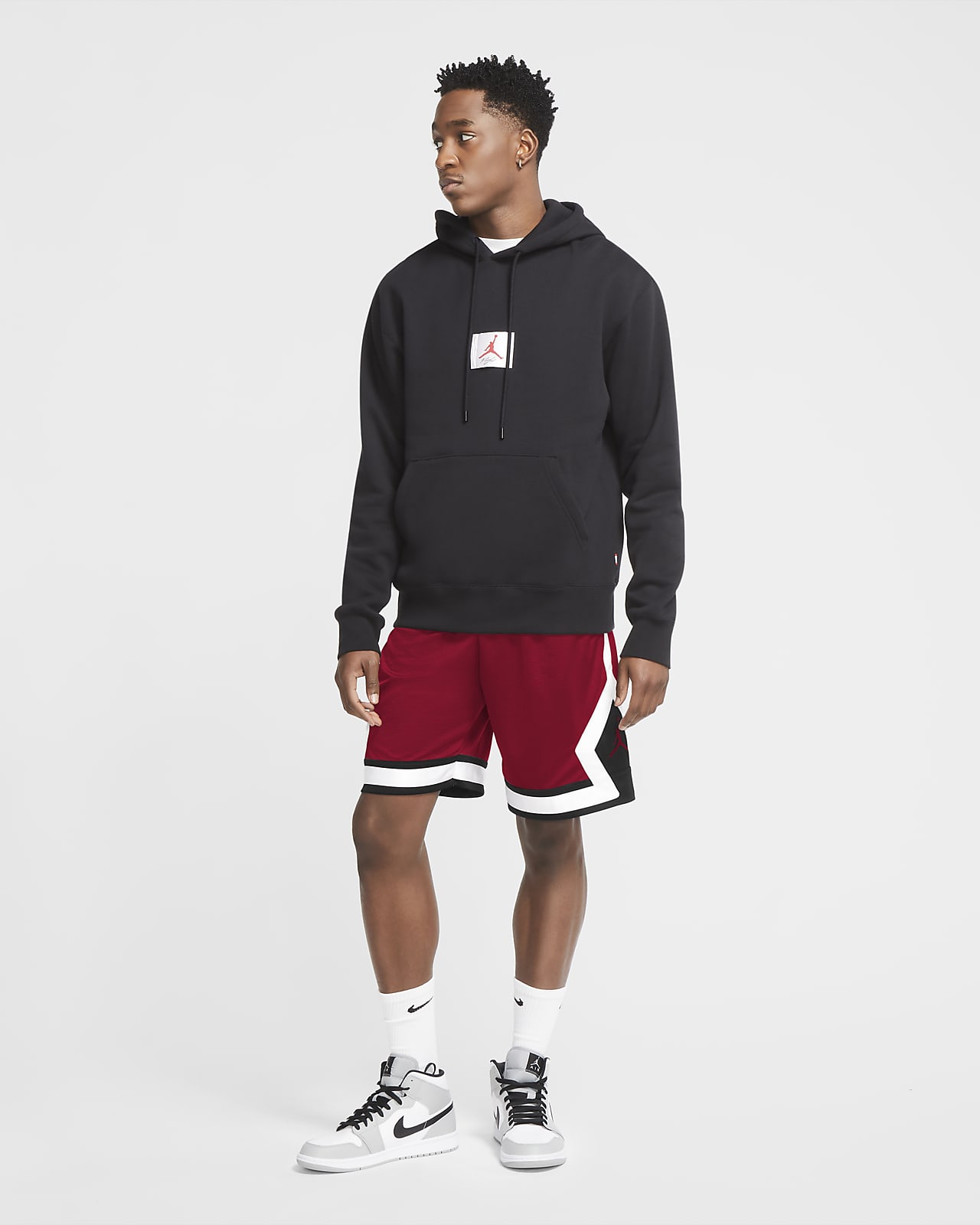 Short jordan gris 2025