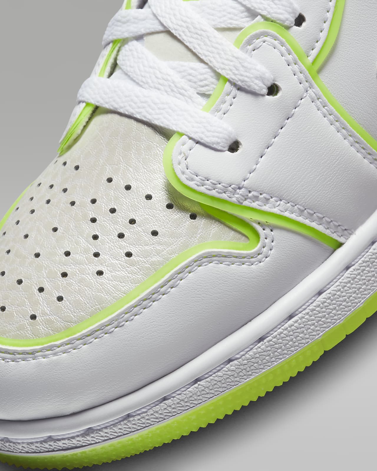 Air Jordan Low SE Older Kids' Shoes. Nike PH