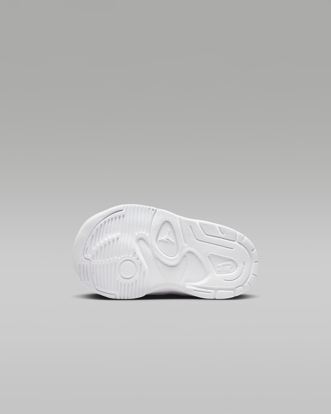 Chaussure adidas taille 26 jordan hot sale