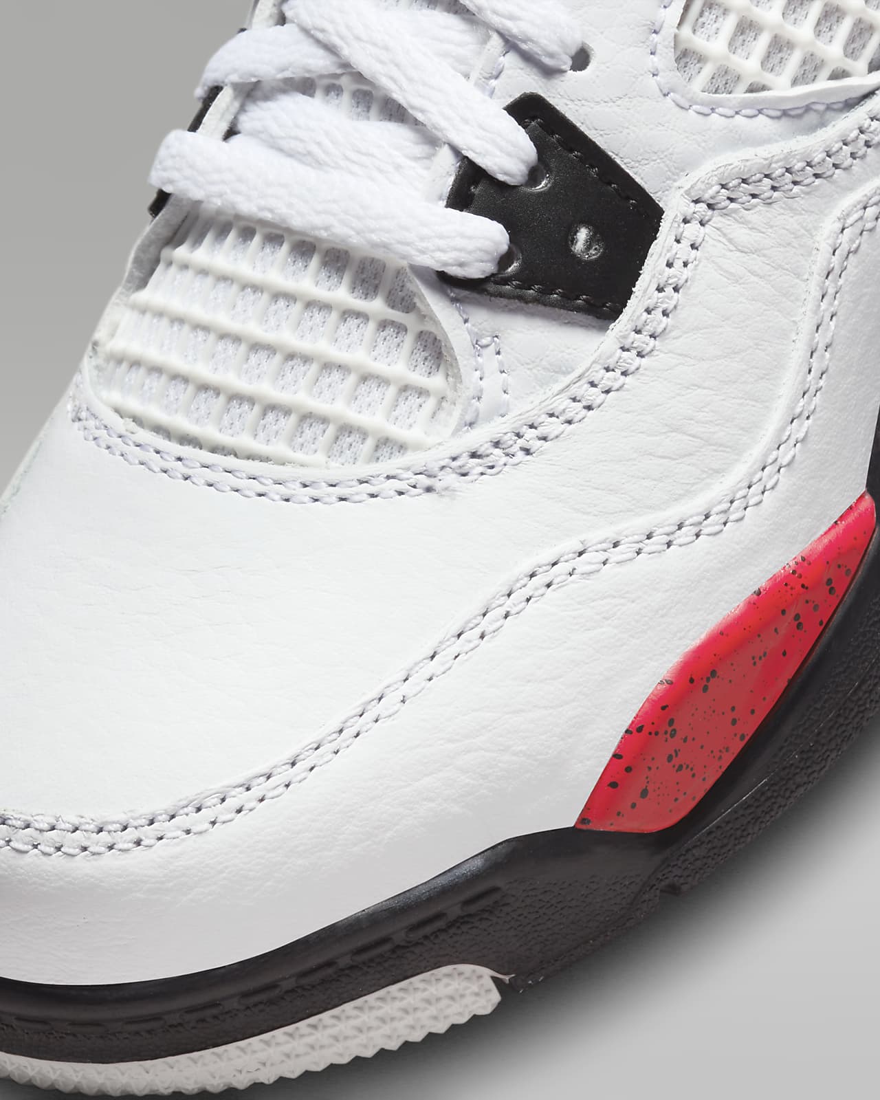 Nike Jordan Retro 4 White and Black - American Shoes