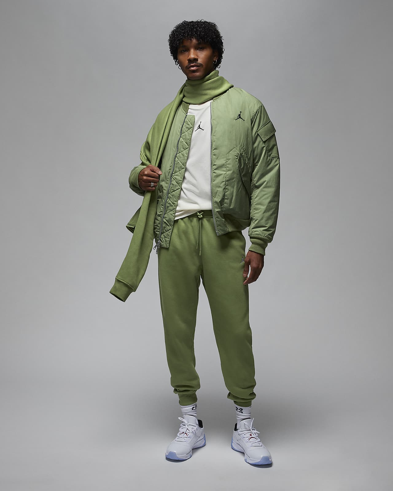 Jordan Essentials Men's Fleece Trousers. Nike UK