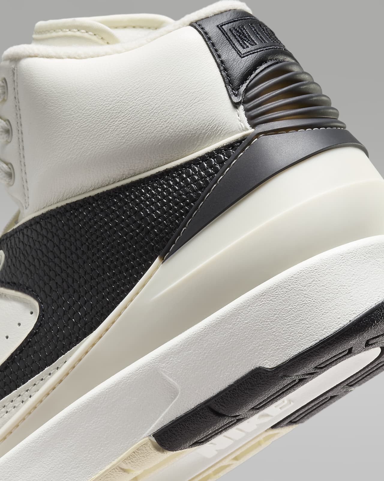 Air jordan 2 black hot sale
