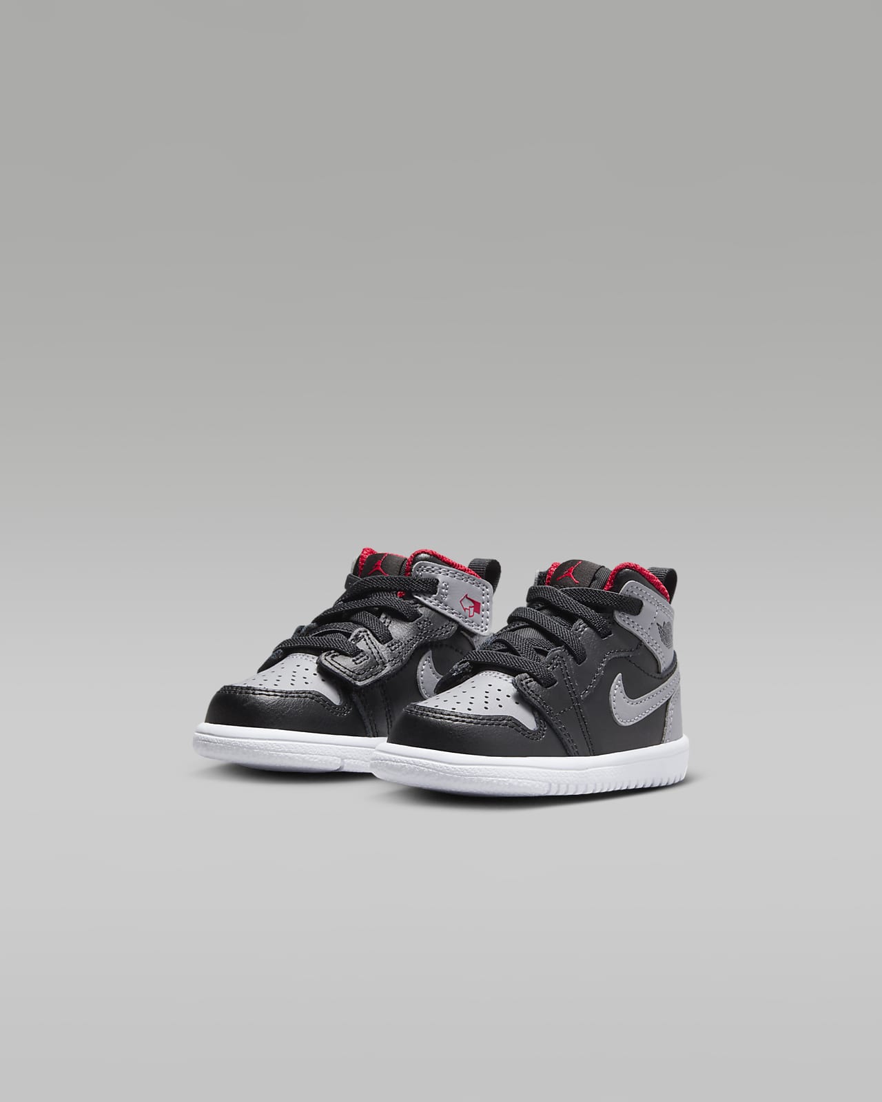 Toddler jordan shop 1 mid