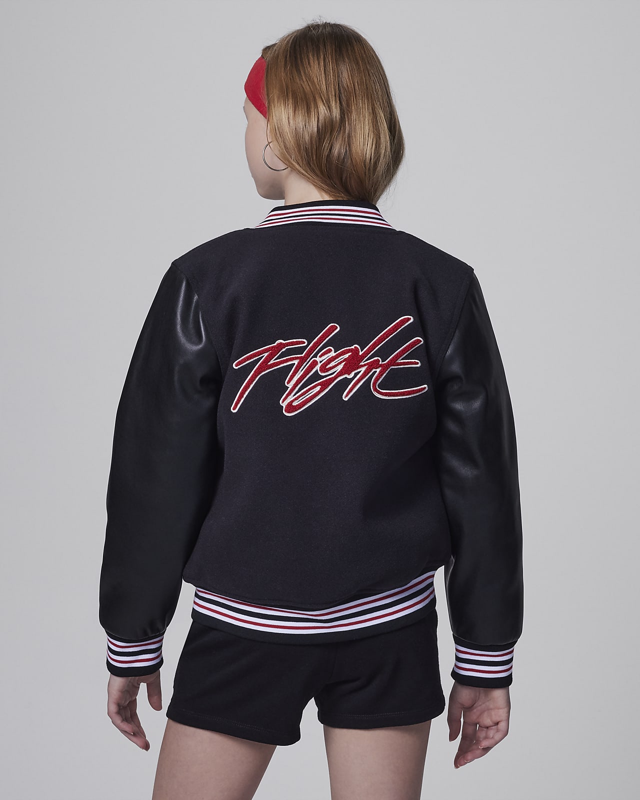 Veste Jordan Varsity Jacket pour ado. Nike BE