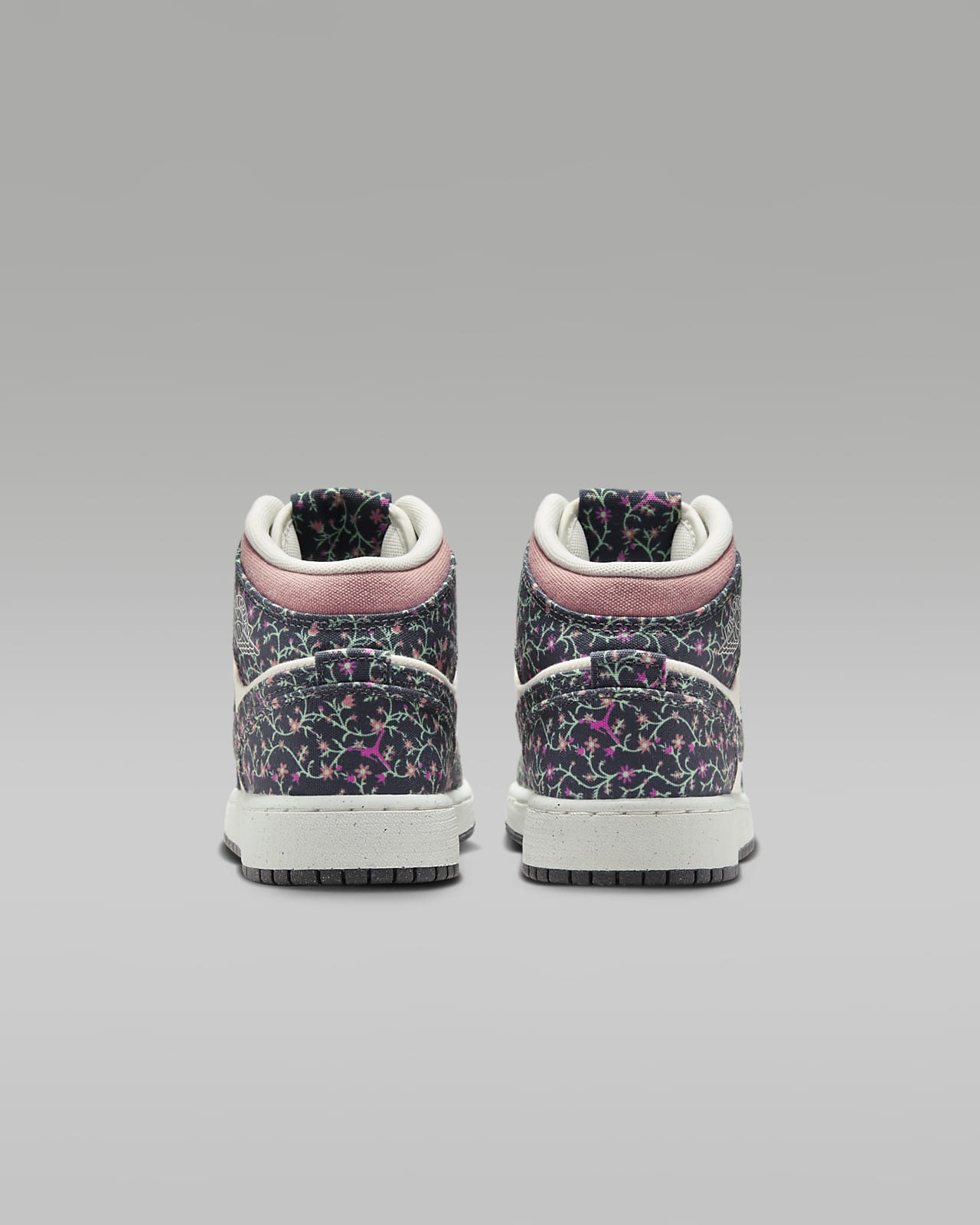Nike jordan hotsell 24 mid
