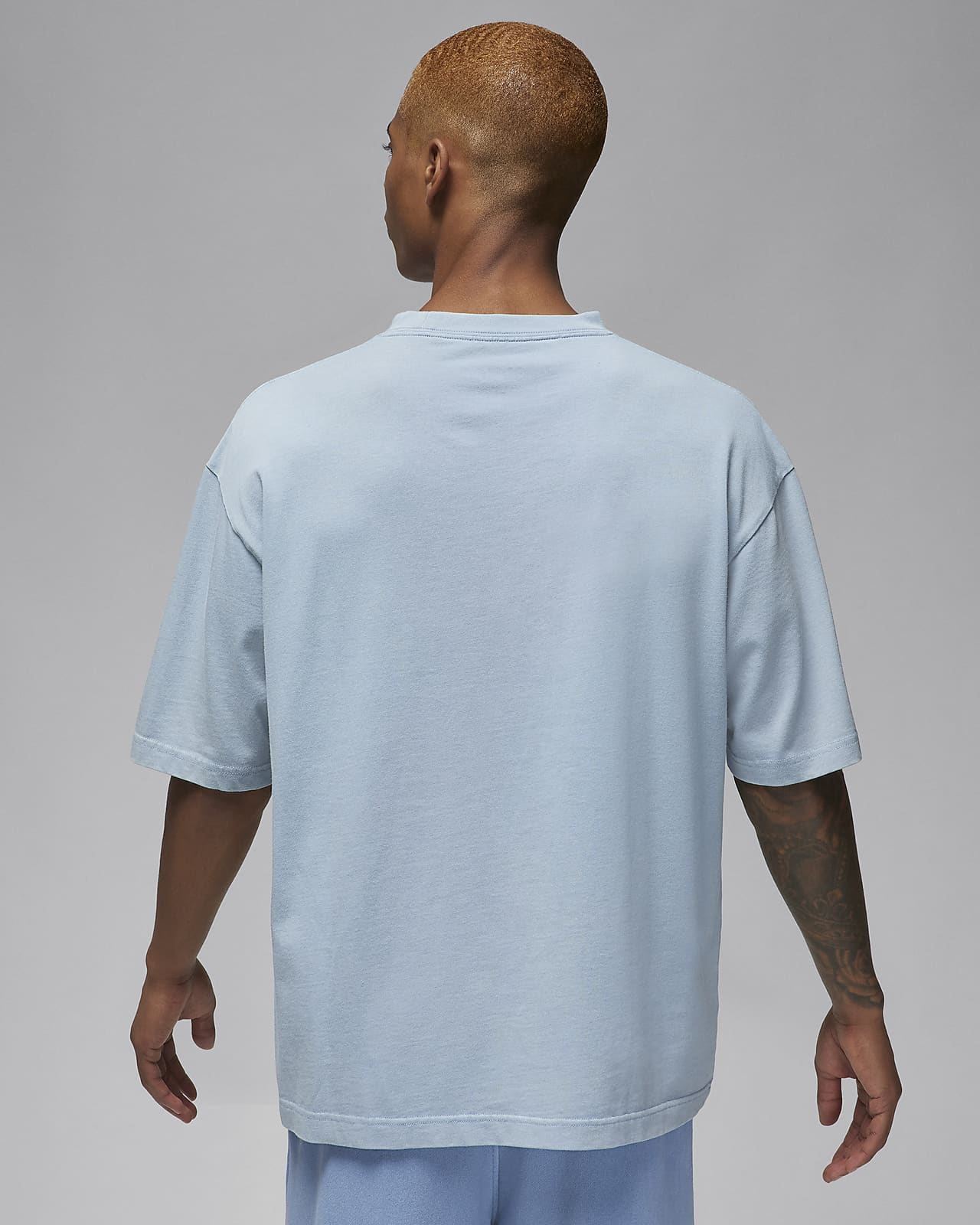 Jordan Flight Essentials Men's Oversized T-Shirt. Nike.com