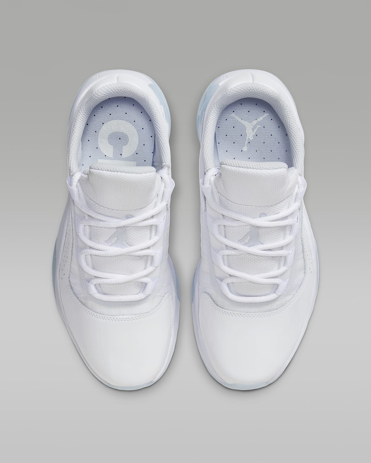 Air Jordan 11 CMFT Low Older Kids' Shoe. Nike LU
