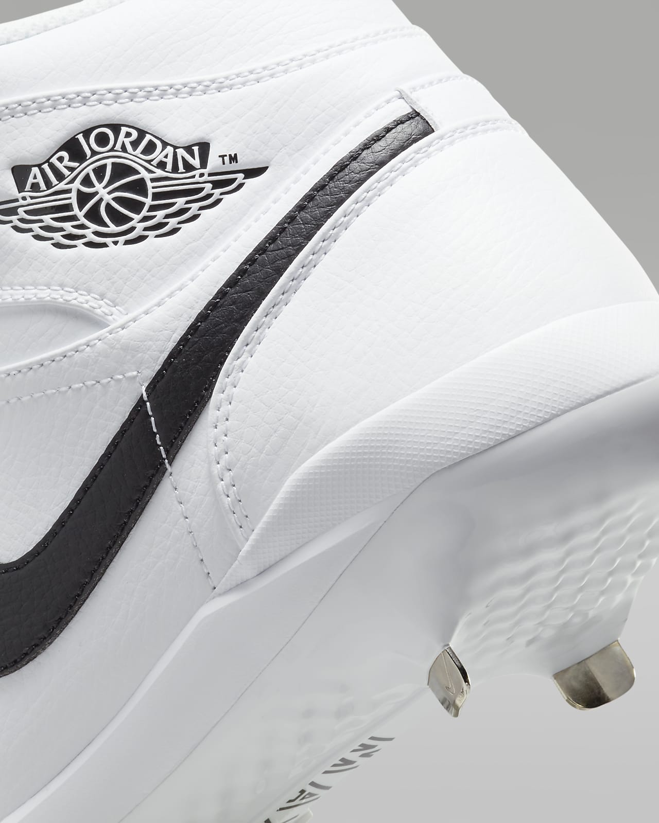Calzado de b isbol para hombre Jordan 1 Retro Metal