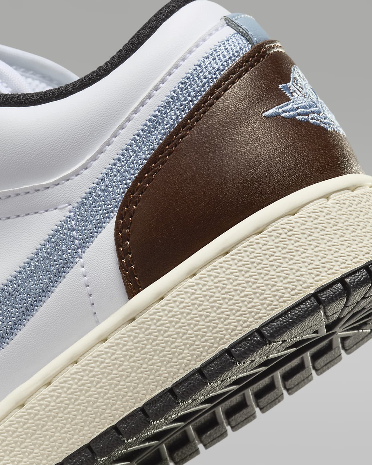 Sapatilhas Air Jordan 1 Low SE J nior