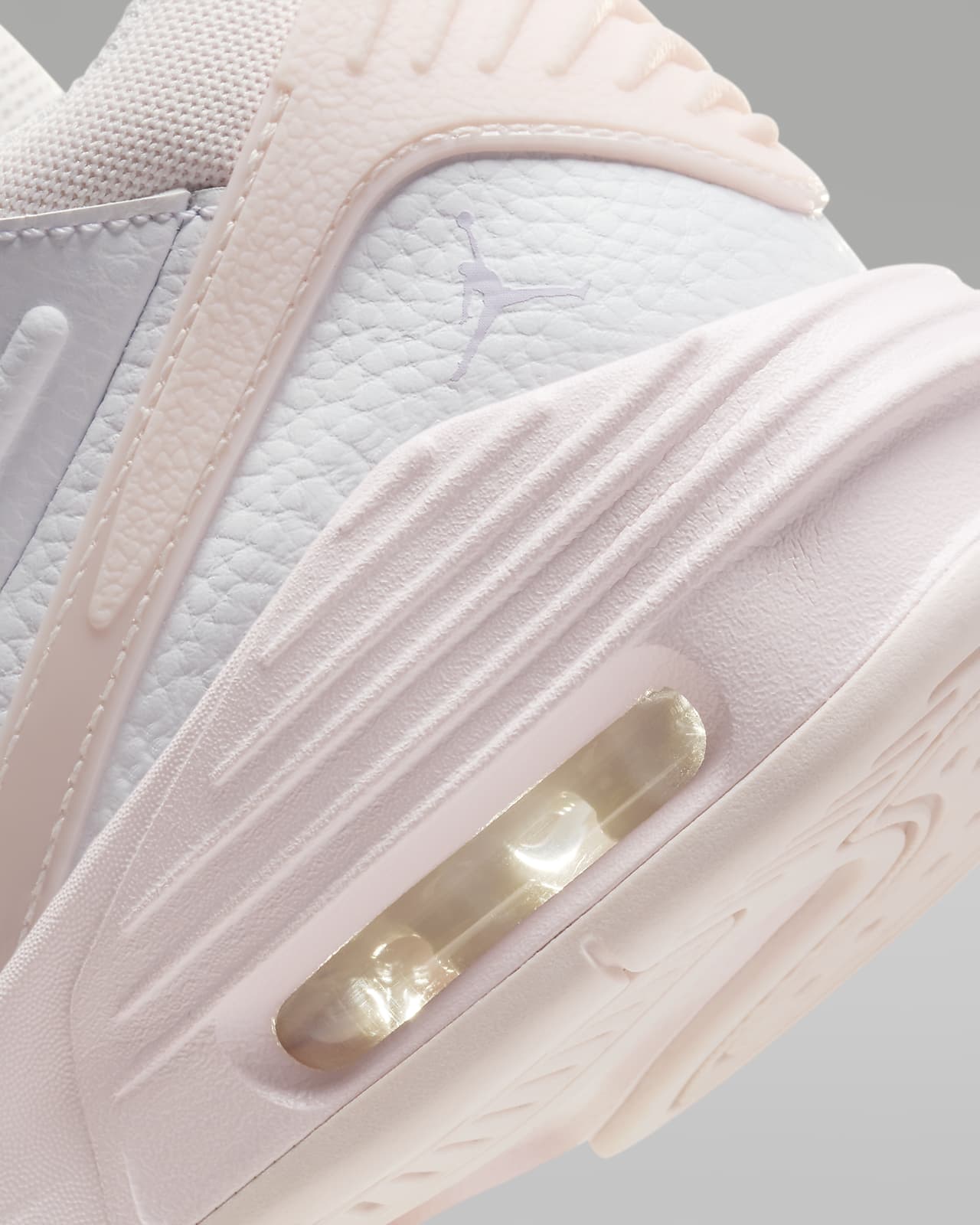 Air jordan max hotsell 270