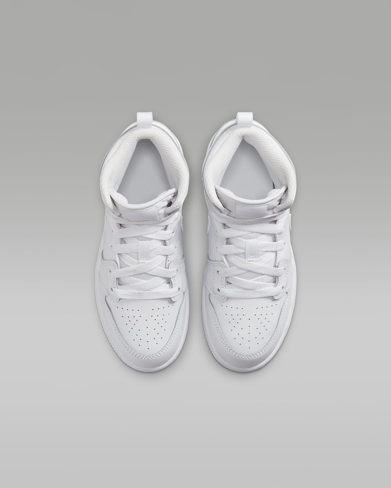 Nike jordan mid tops top