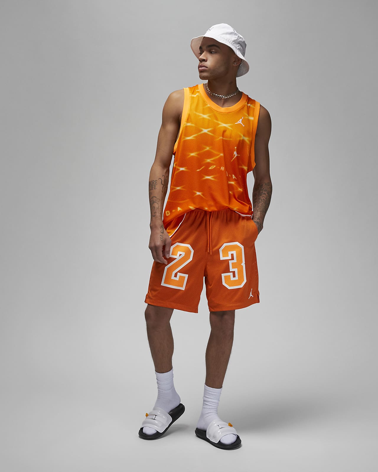 Jordan Essentials Men's Graphic Mesh Shorts. Nike AT
