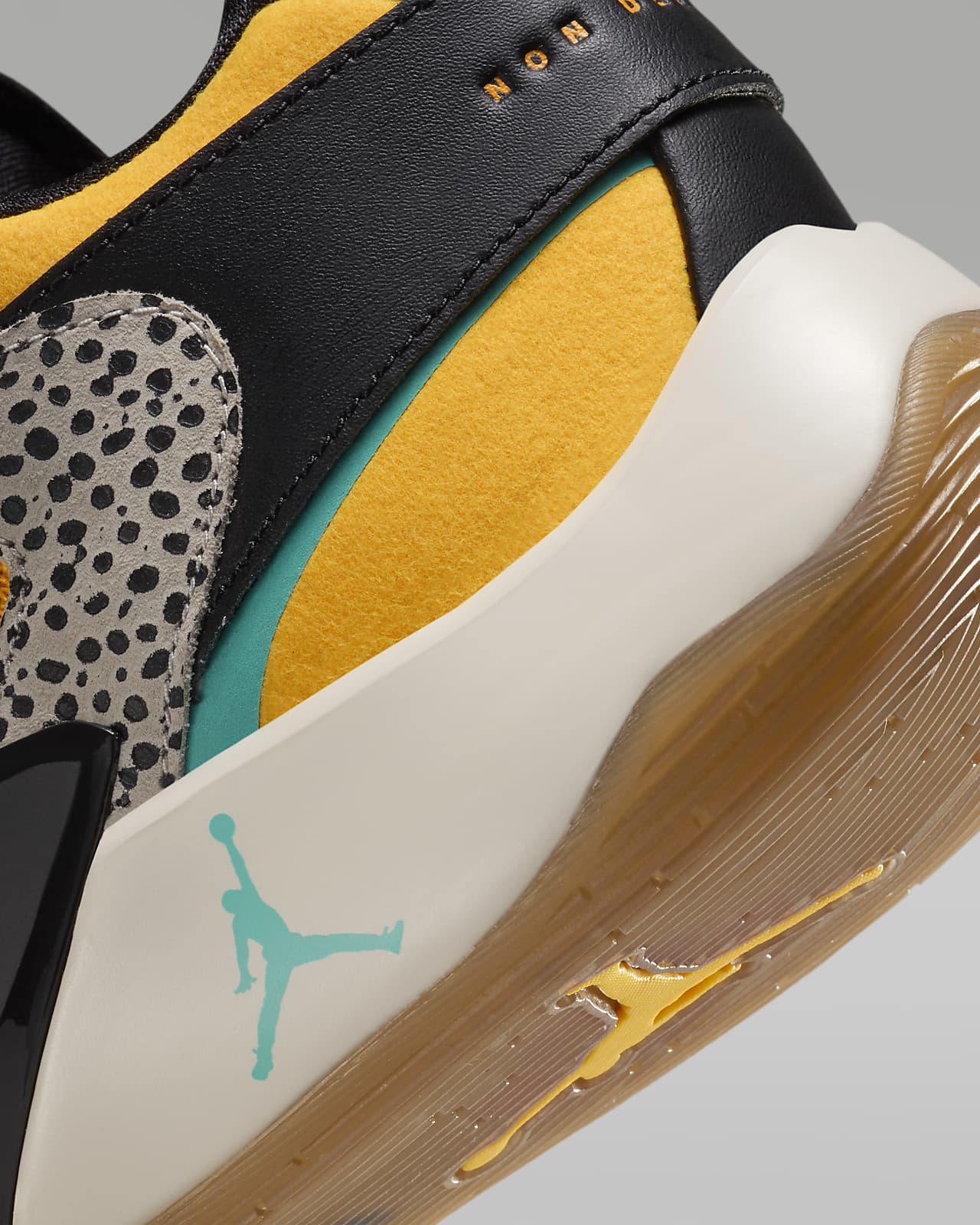 Air jordan 33 italia deals