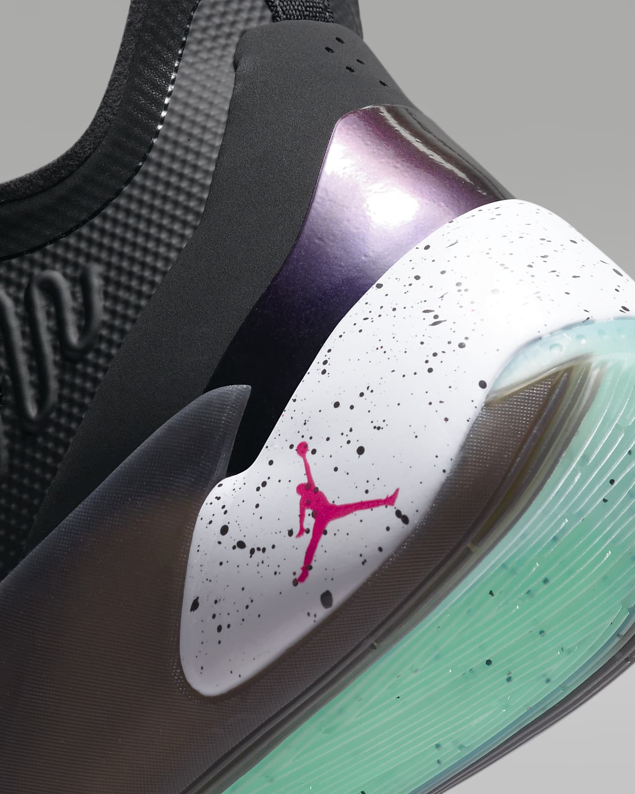 Luka 1 PF Men's Basketball Shoes. Nike JP