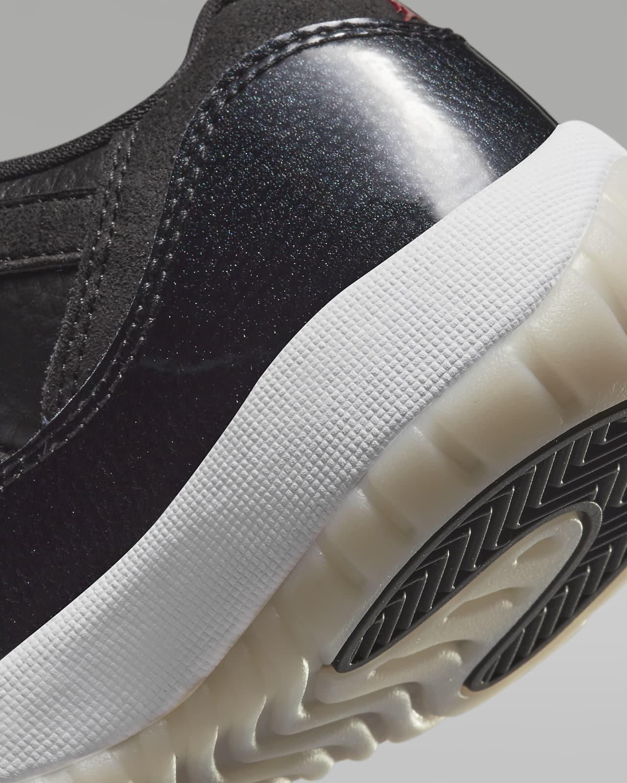 Jordan 11 retro low junior top