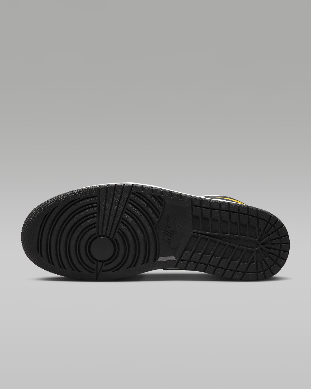 Chaussures Nike Jordan 1 Mid pour homme