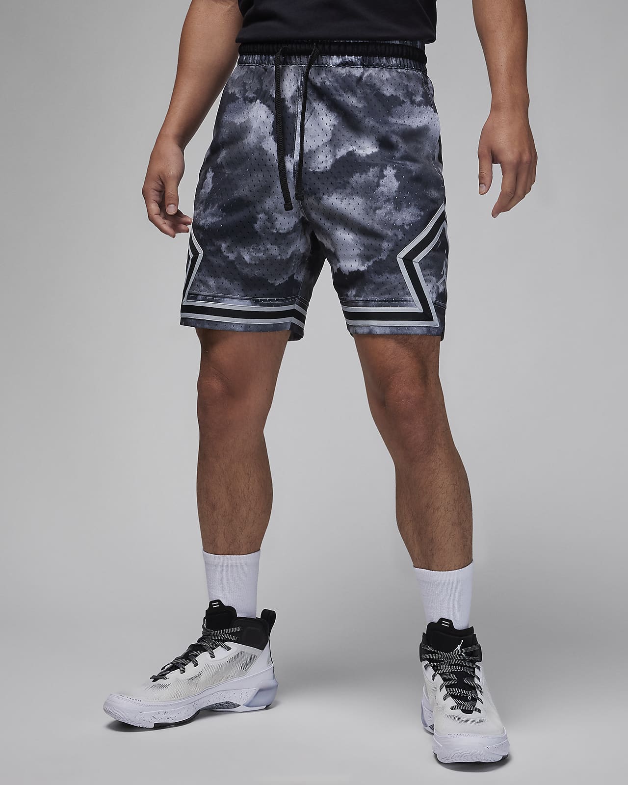 Air jordan diamond best sale shorts