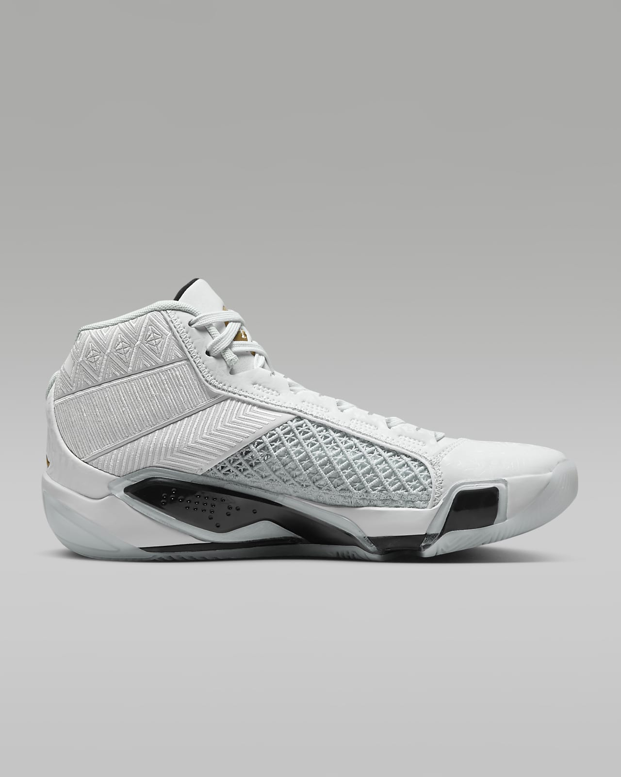 Michael Jordan Basketball Shoes: Nike Air Jordan VIII (8)