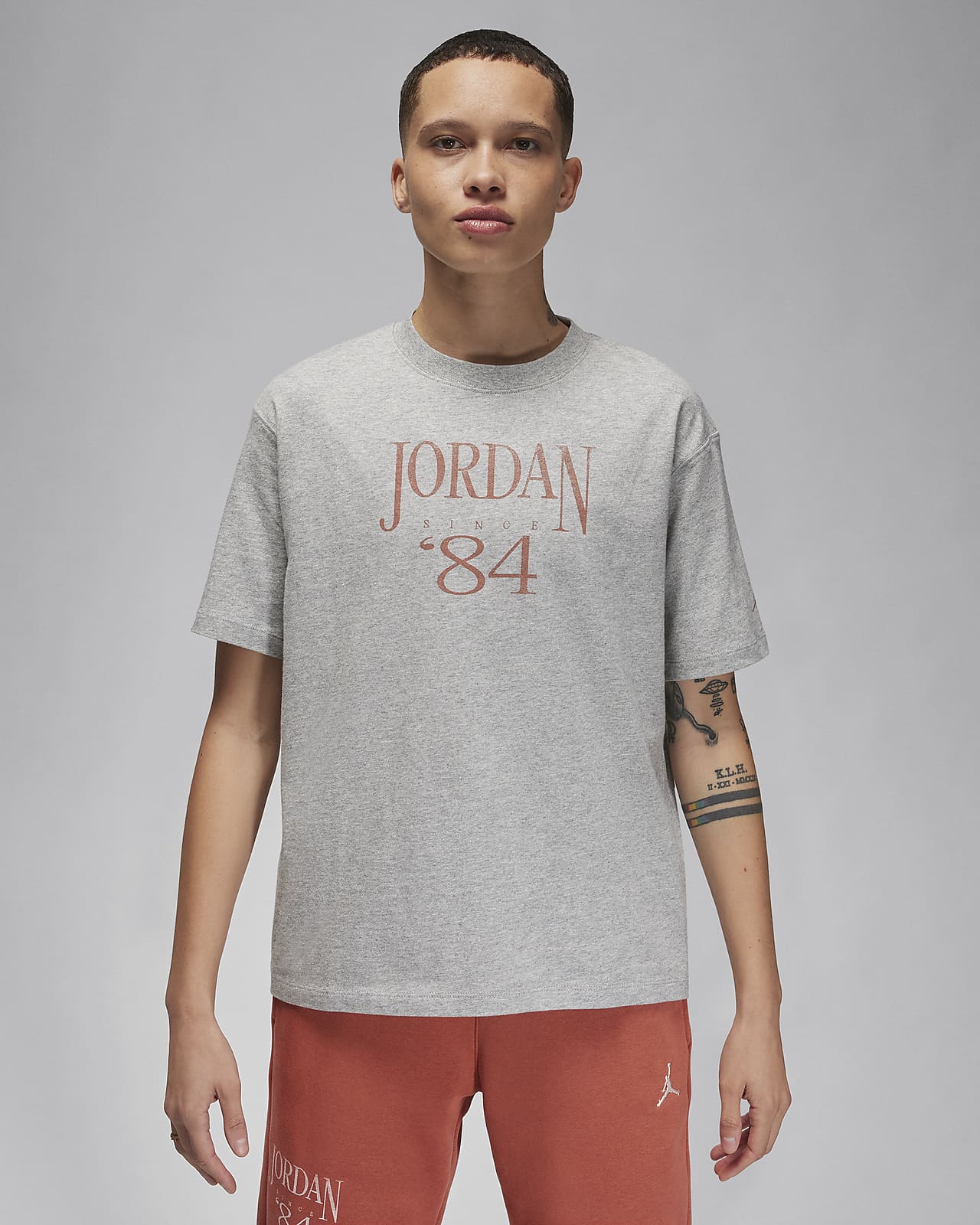 Playera jordan on sale gris