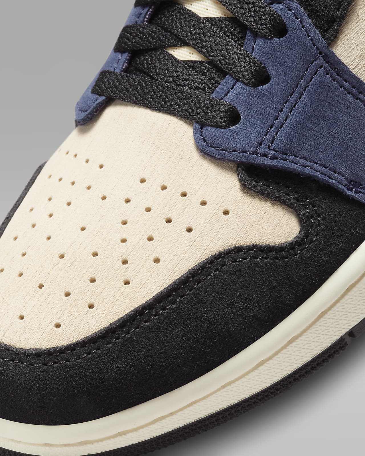 Air Jordan 1 Zoom CMFT 2 Women s Shoes