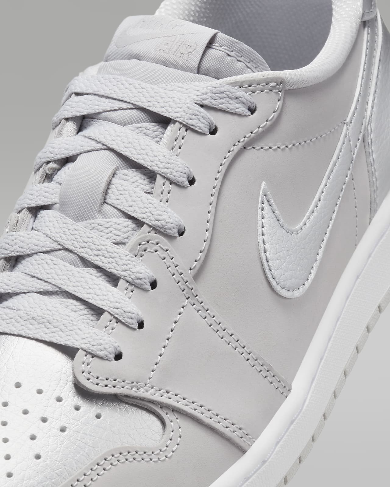 Air Jordan 1 Low OG 'Silver' Shoes