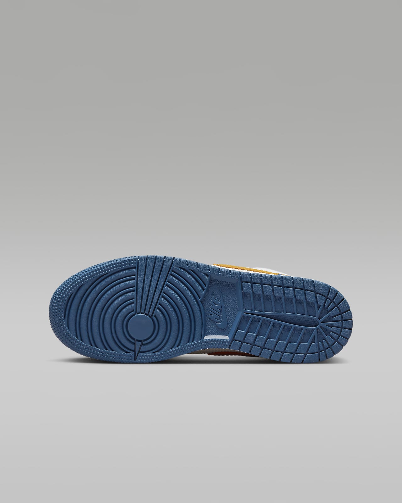 Air Jordan 1 Low SE Older Kids Shoes