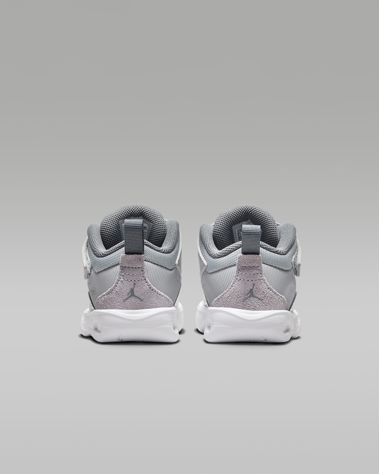 Nike dia hotsell grey